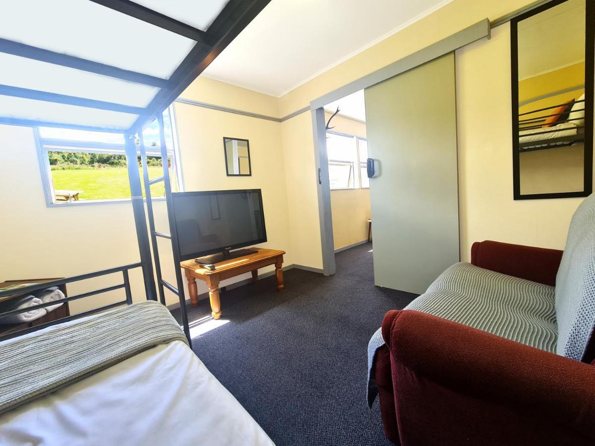 Rarakau Lodge Tuatapere Dış mekan fotoğraf